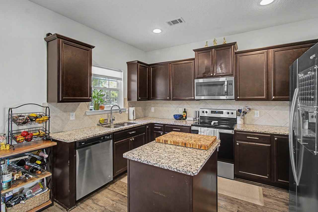 906 Rachel Ln #1 - Photo 6 of 31