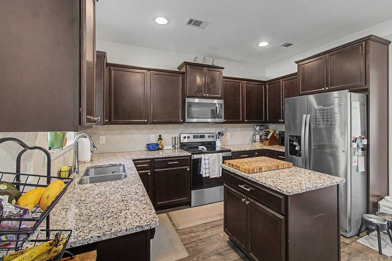 906 Rachel Ln #1 - Photo 7 of 31