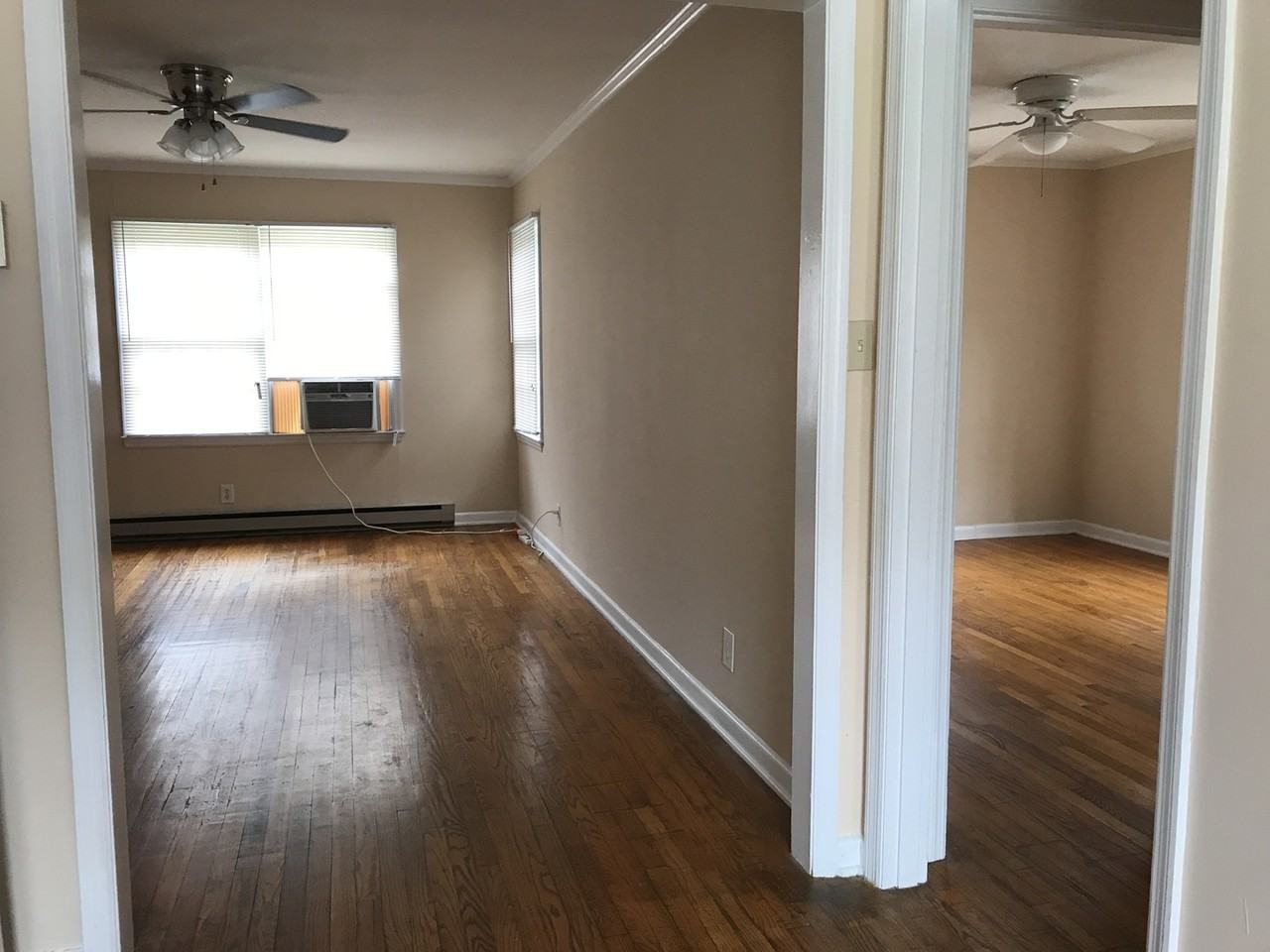 419 Banks St #A - Photo 7 of 12