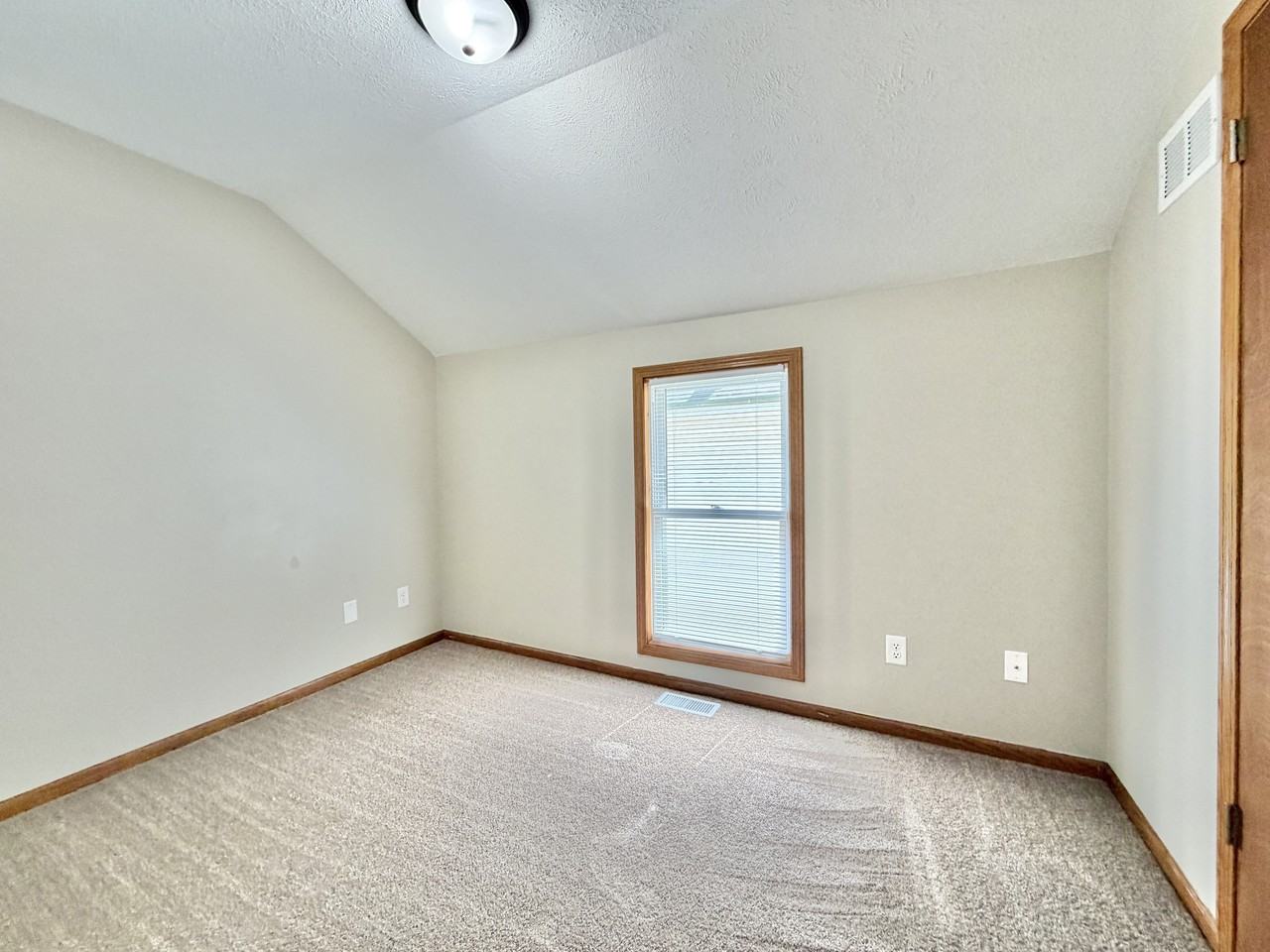 612 Cherry St #2 - Photo 5 of 20