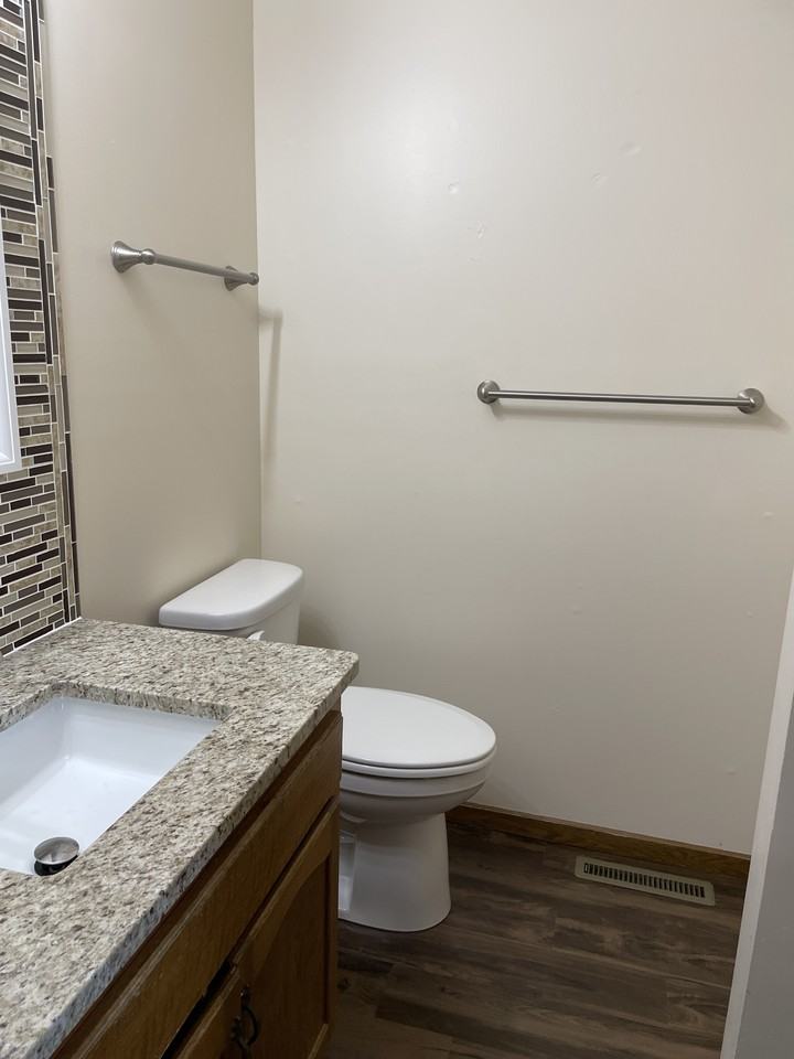 5201 17th Street Ter #4 - Photo 2 of 10