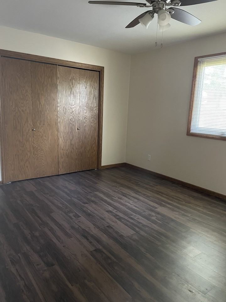 5201 17th Street Ter #4 - Photo 3 of 10