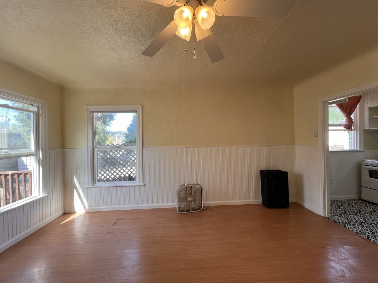 415 S Auburn St #1 - Photo 2 of 9