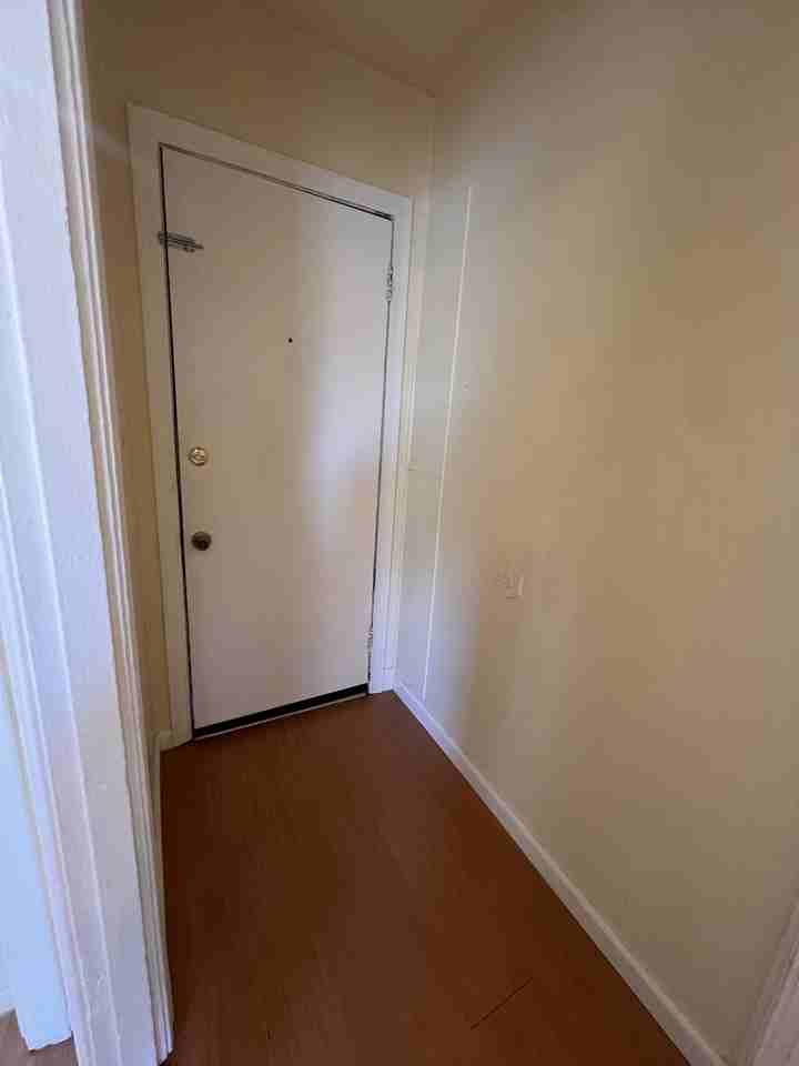 415 S Auburn St #1 - Photo 7 of 9