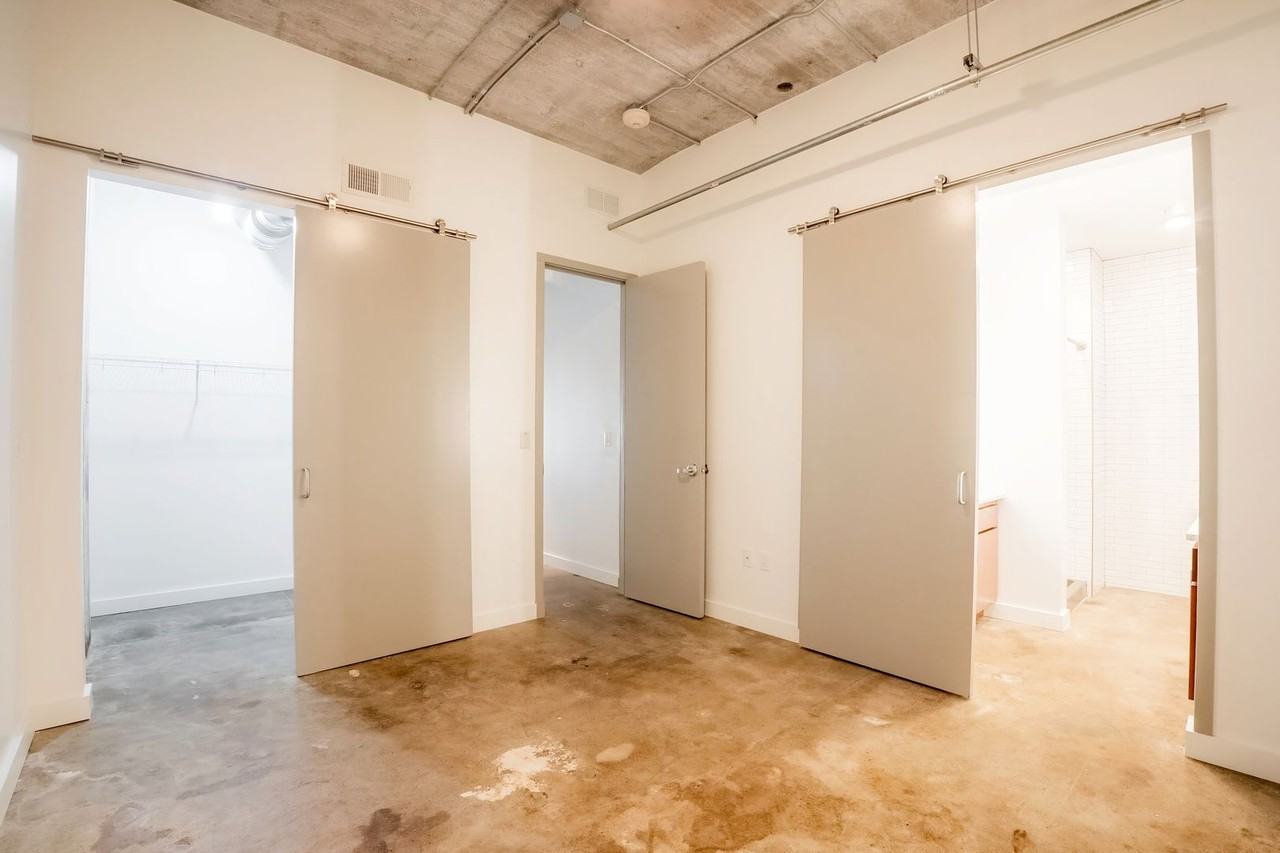 Clemens Building - Photo 4 of 29