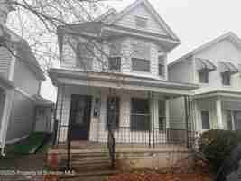 featured image of 319 N Sumner Ave #1