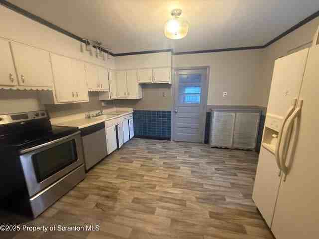 319 N Sumner Ave #1 - Photo 2 of 13