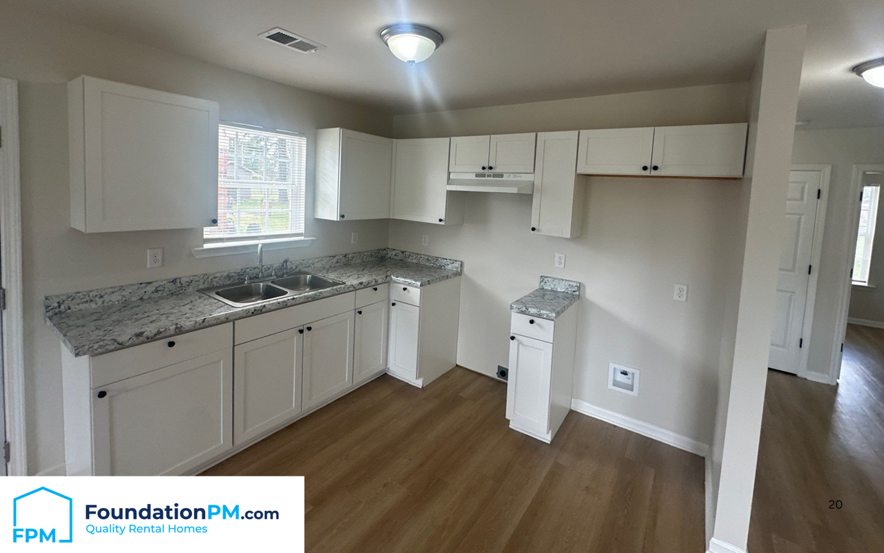 388 Bonnell Ave #1 - Photo 3 of 23