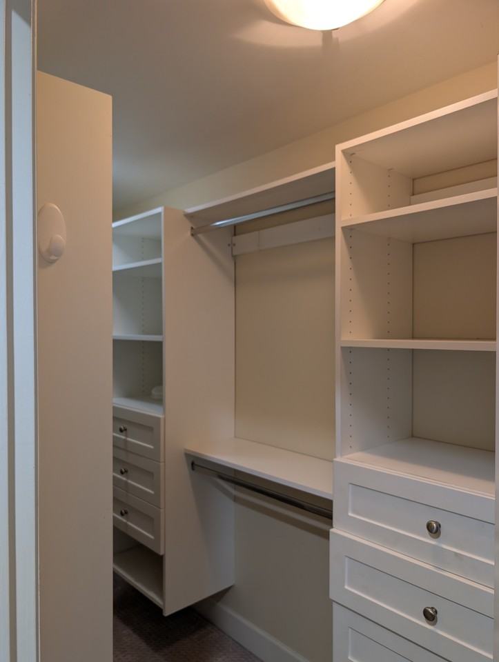 17558 18 Avenue - Photo 4 of 40