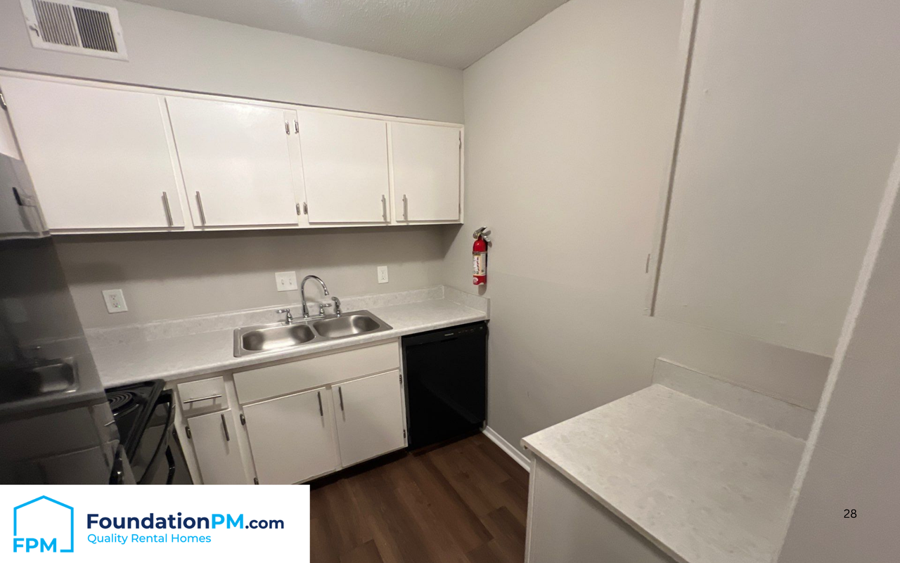 3949 Macon Rd #4 - Photo 3 of 15