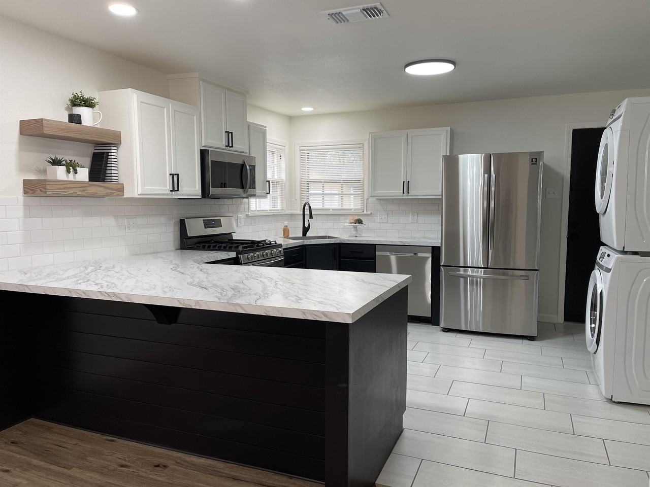 2608 31st St #1 - Photo 6 of 19