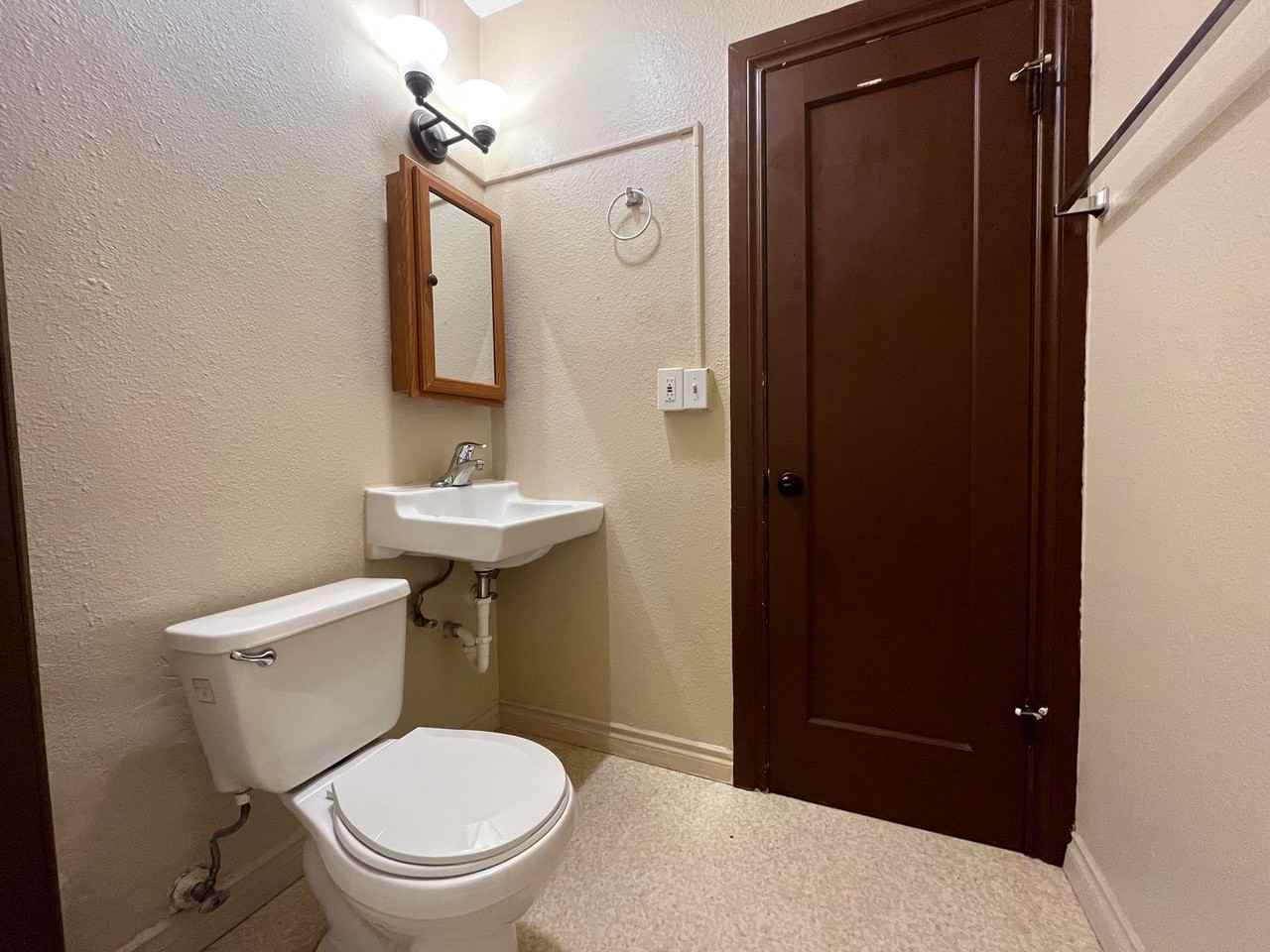 Augustine Apartments - Photo 6 of 24