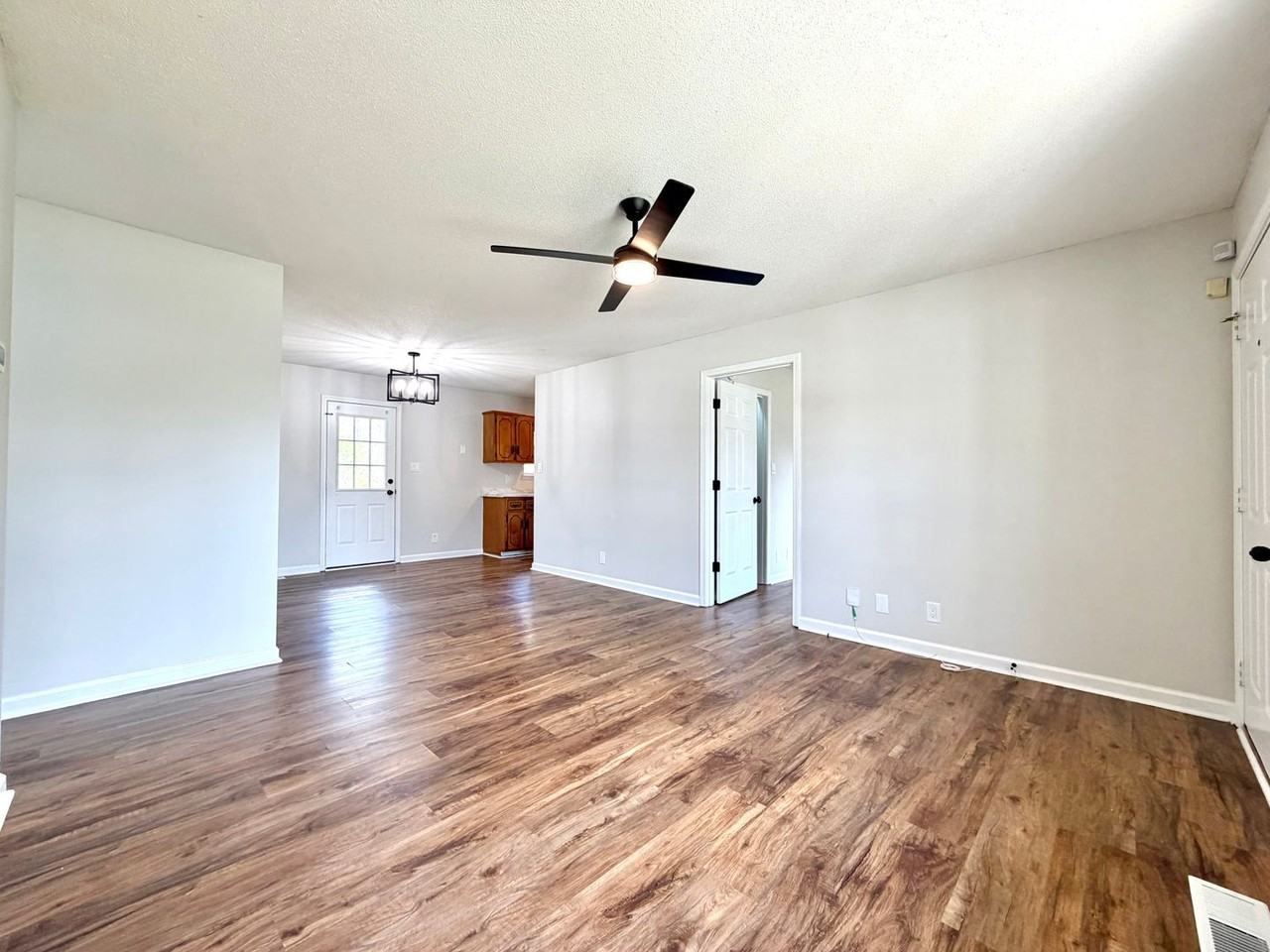 740 Carmack Ct - Photo 3 of 30