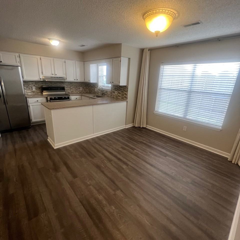 3007 Mulberry Ln Unit A #1 - Photo 4 of 28