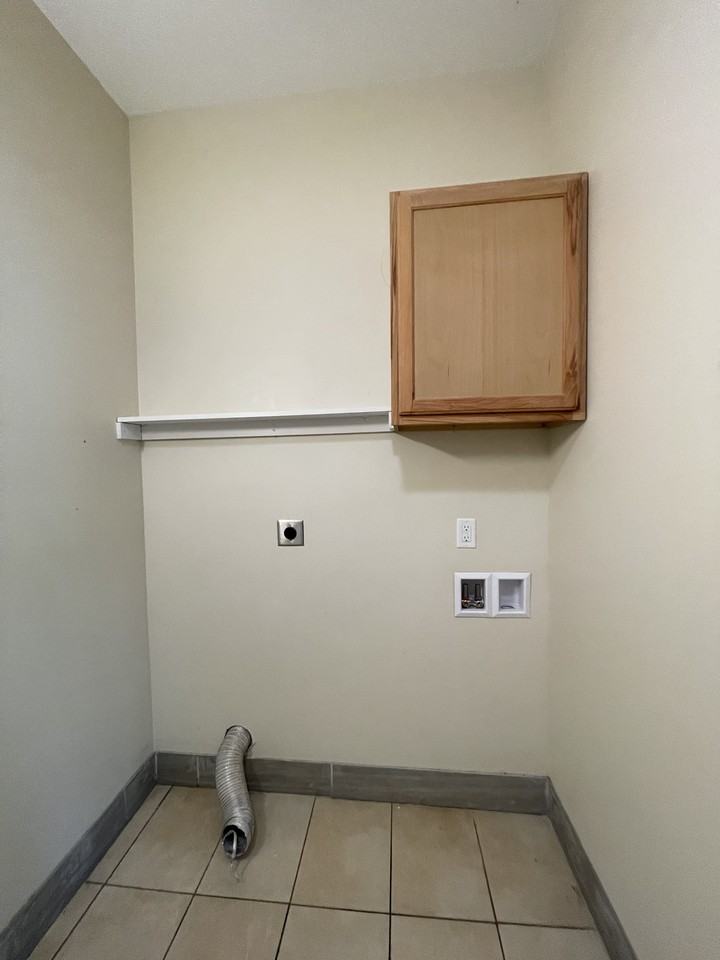 3206 Campbell St #1 - Photo 7 of 11