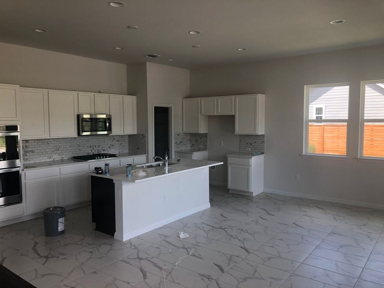 7800 Hillock Ter - Photo 5 of 26