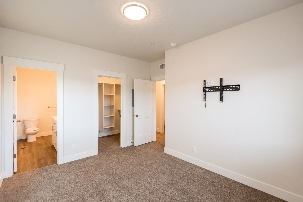 317 Grace Ln #317 - Photo 7 of 13