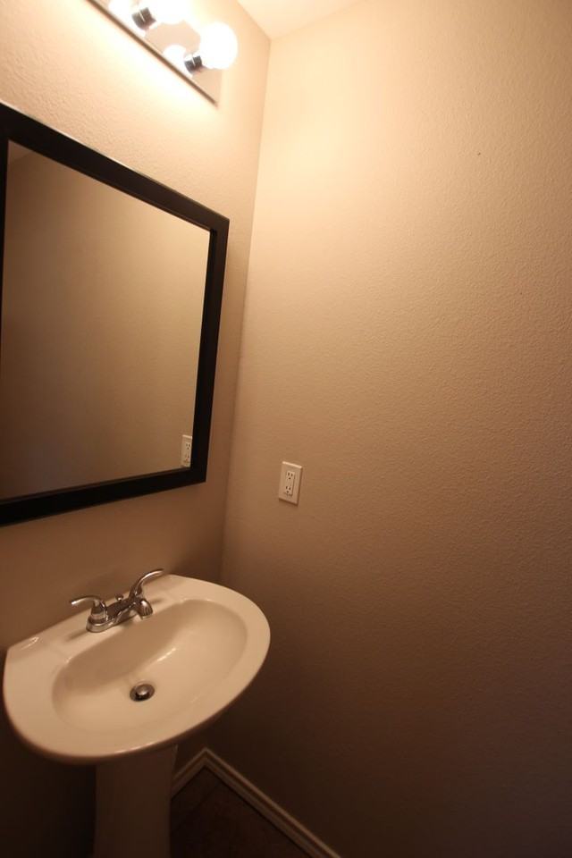 16024 Fm 16 W - Photo 5 of 17