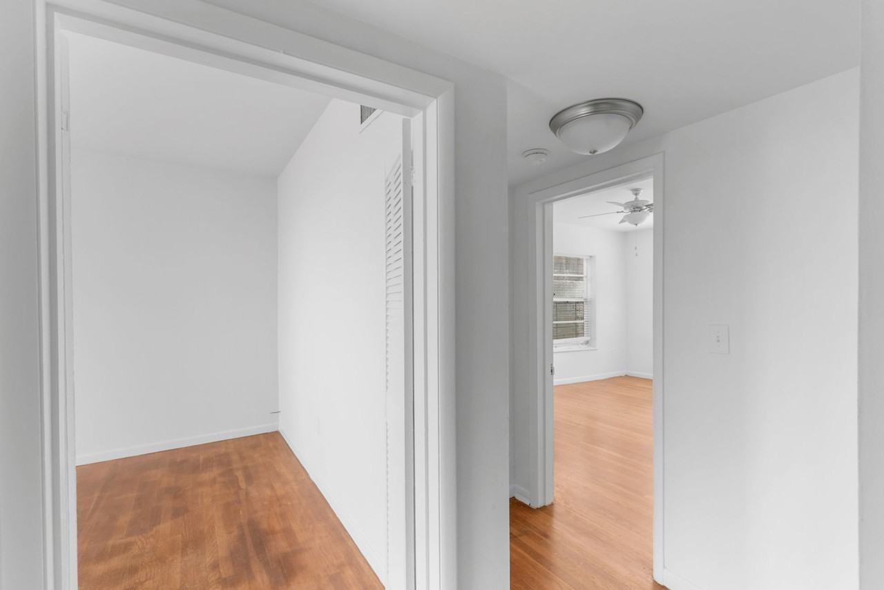 Oakmont Apartments - Photo 7 of 16