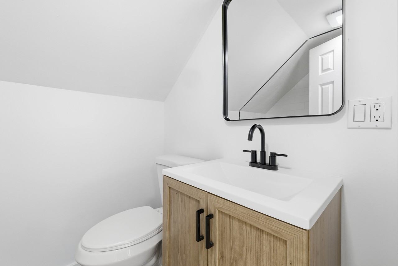 159 Connecticut Avenue #3rd Floor - Photo 7 of 28