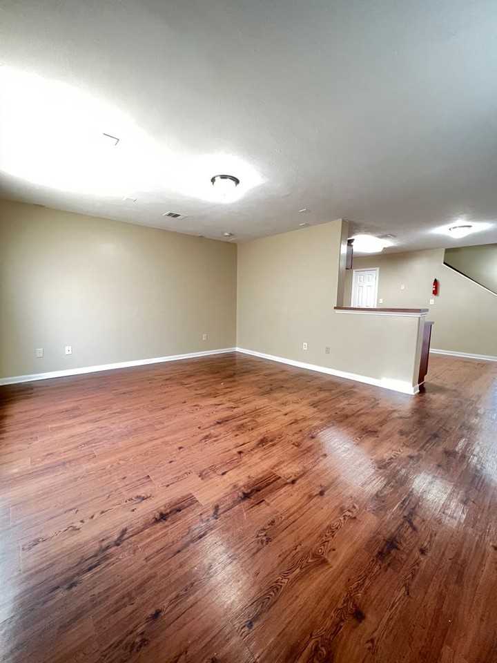 10626 Pine Landing Dr - Photo 5 of 18