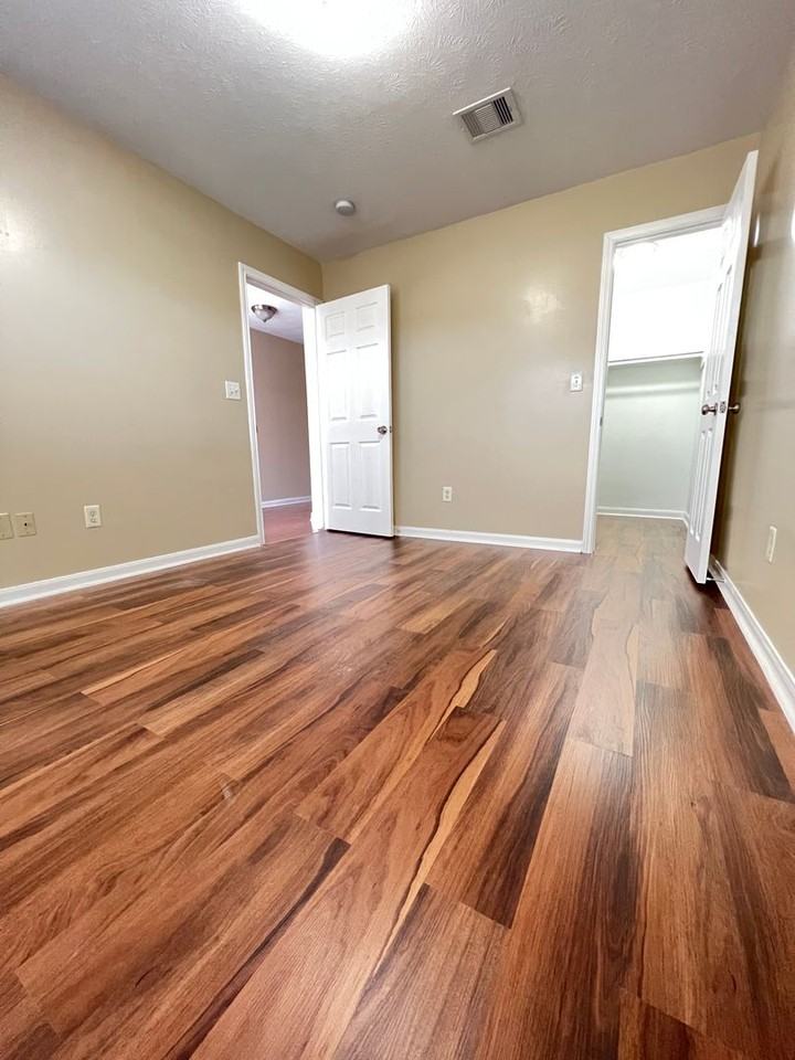 10626 Pine Landing Dr - Photo 6 of 18