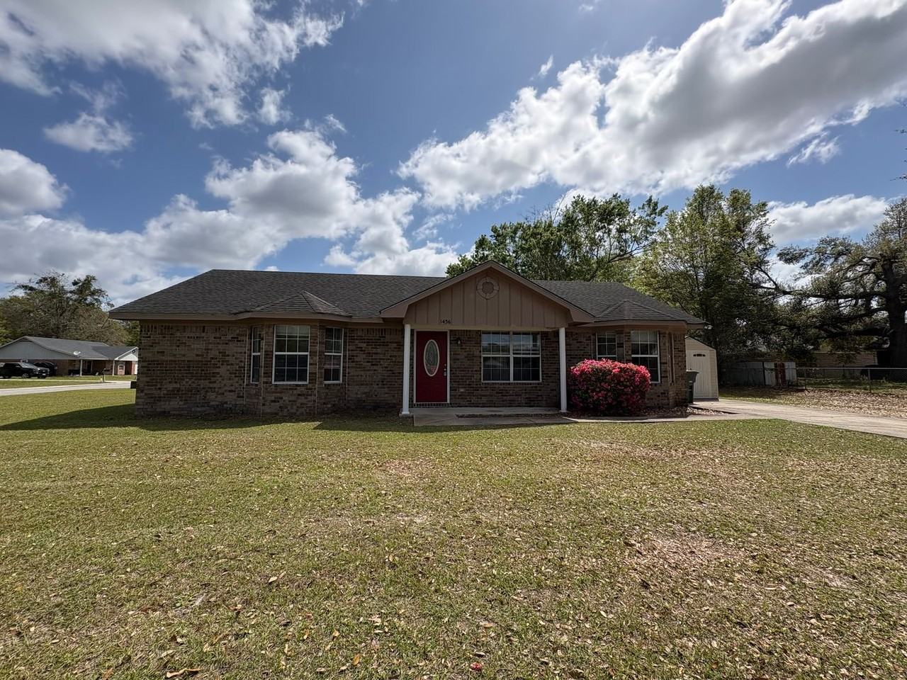 1456 Coalition Cir - Photo 2 of 11