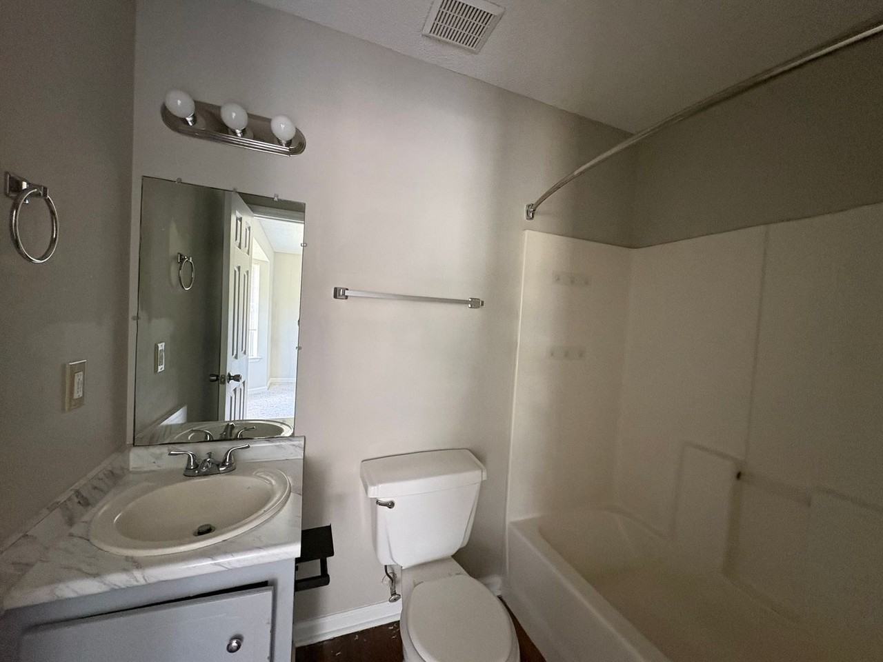 1456 Coalition Cir - Photo 3 of 11