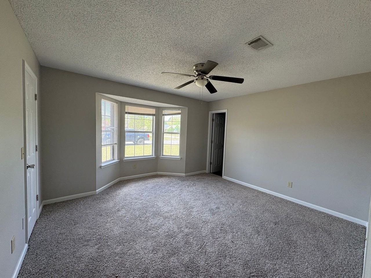 1456 Coalition Cir - Photo 5 of 11