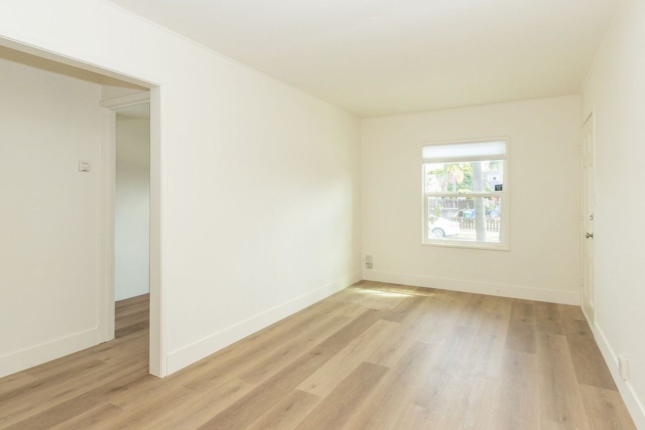 4430 Haines St - Photo 2 of 19