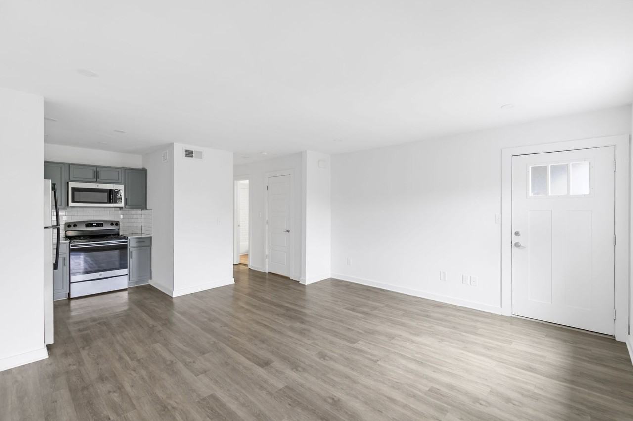 Forest Park Apartments - Photo 6 of 43