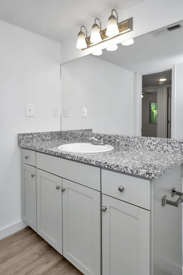 Parkside Place - Photo 7 of 50