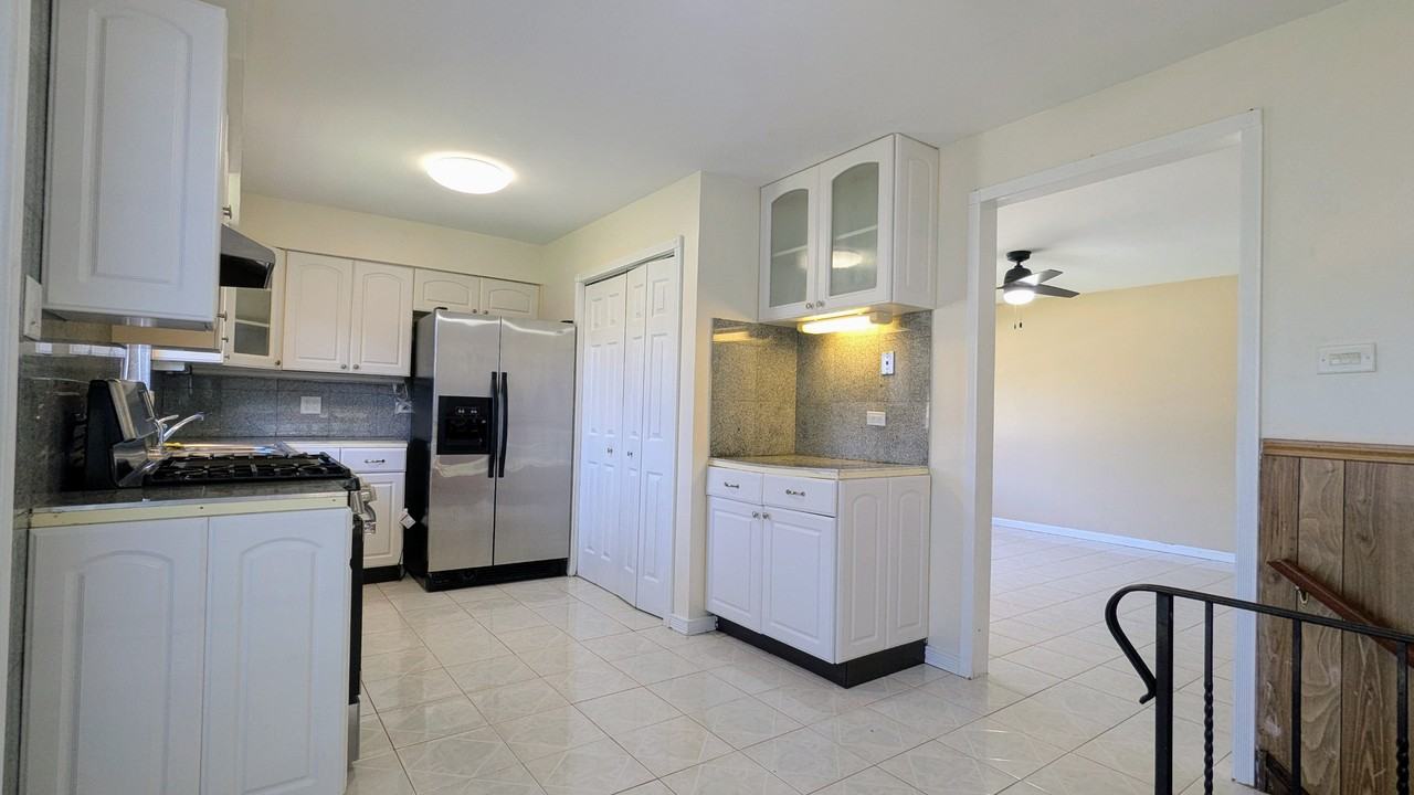 2165 N Westmoreland Dr #1 - Photo 5 of 14