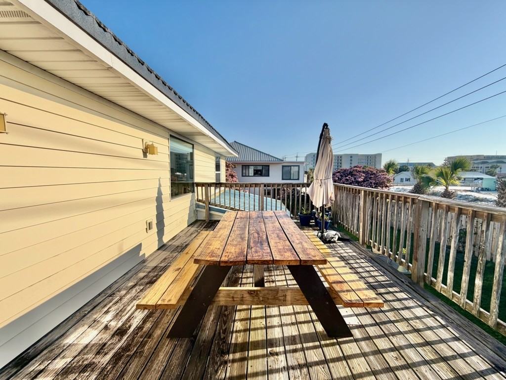 723 Sailfish Dr #1 - Photo 3 of 35