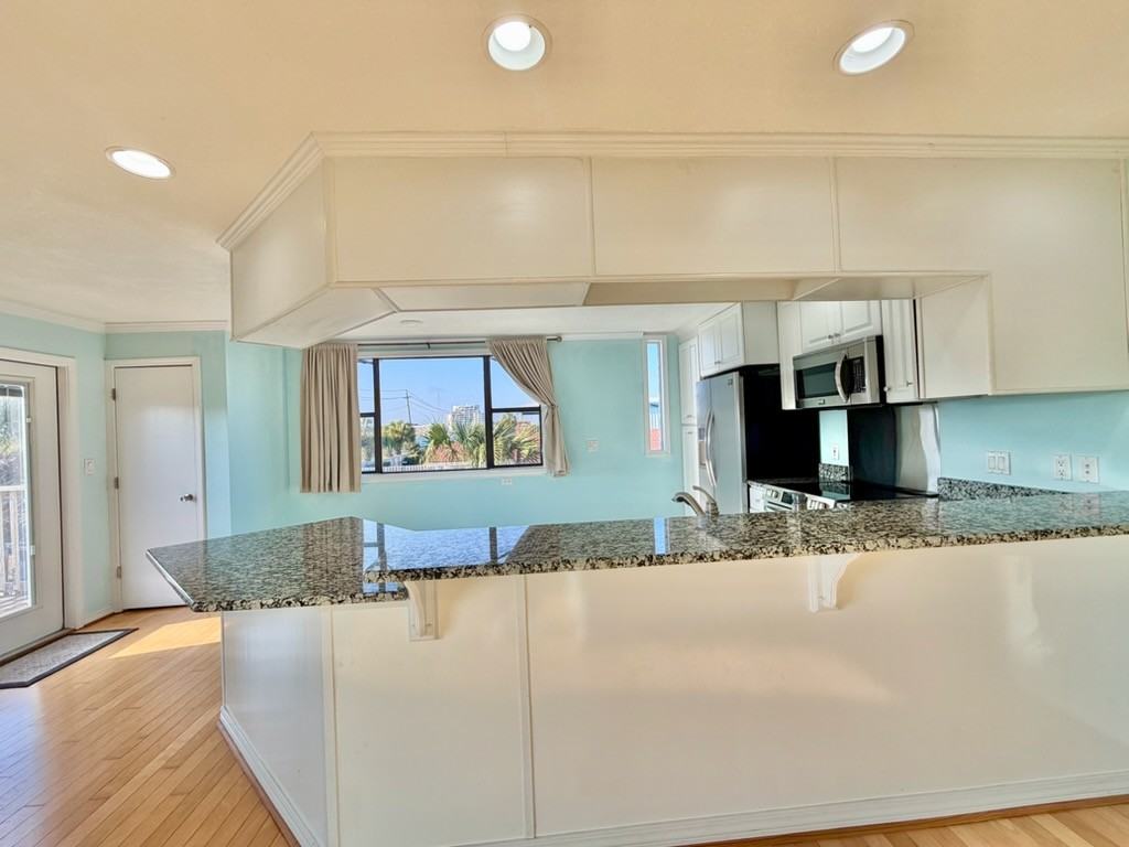 723 Sailfish Dr #1 - Photo 5 of 35