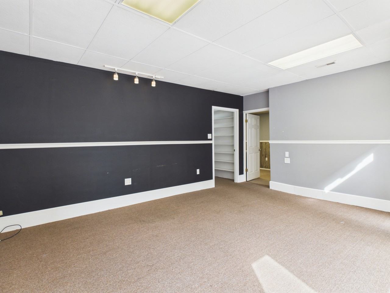 248 Main St - Photo 3 of 14