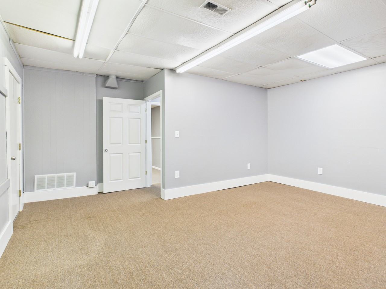 248 Main St - Photo 7 of 14