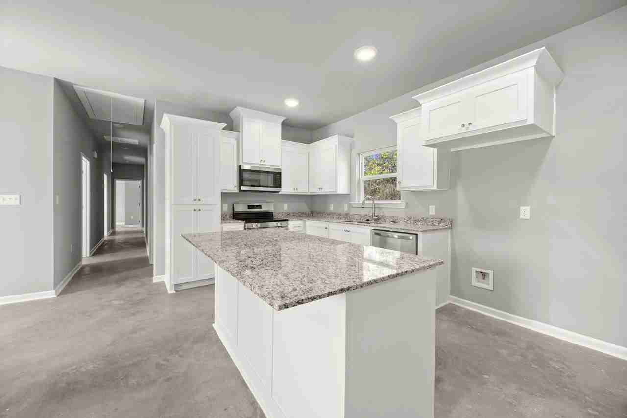 18627 Greenwell Springs Rd #18627-2A - Photo 2 of 20