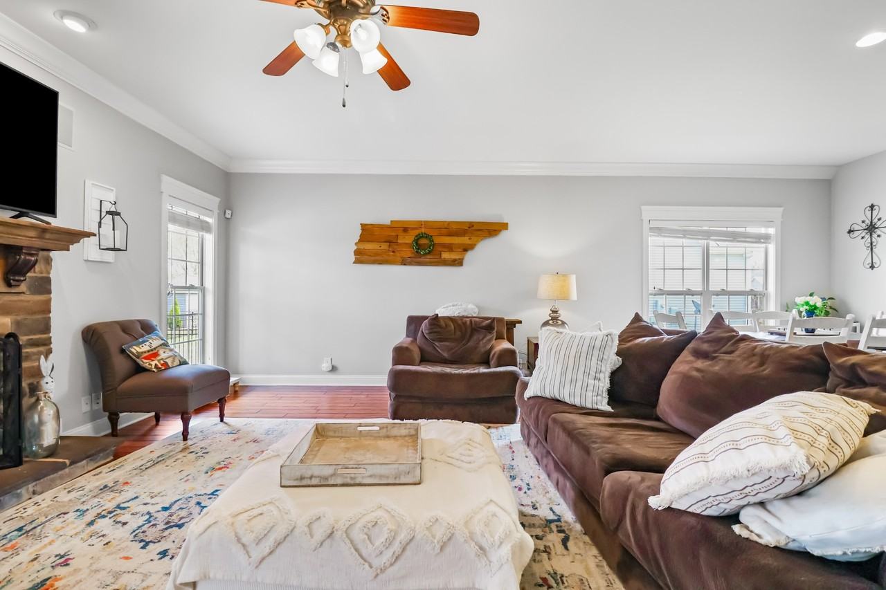 951 Willow Cir #1 - Photo 7 of 38