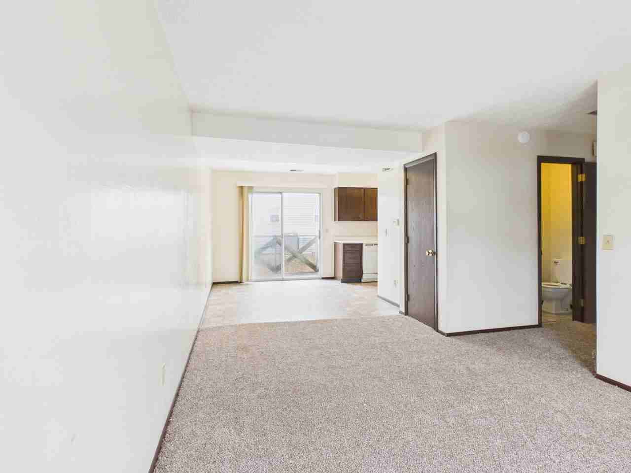 534 Martin Ave - Photo 2 of 18