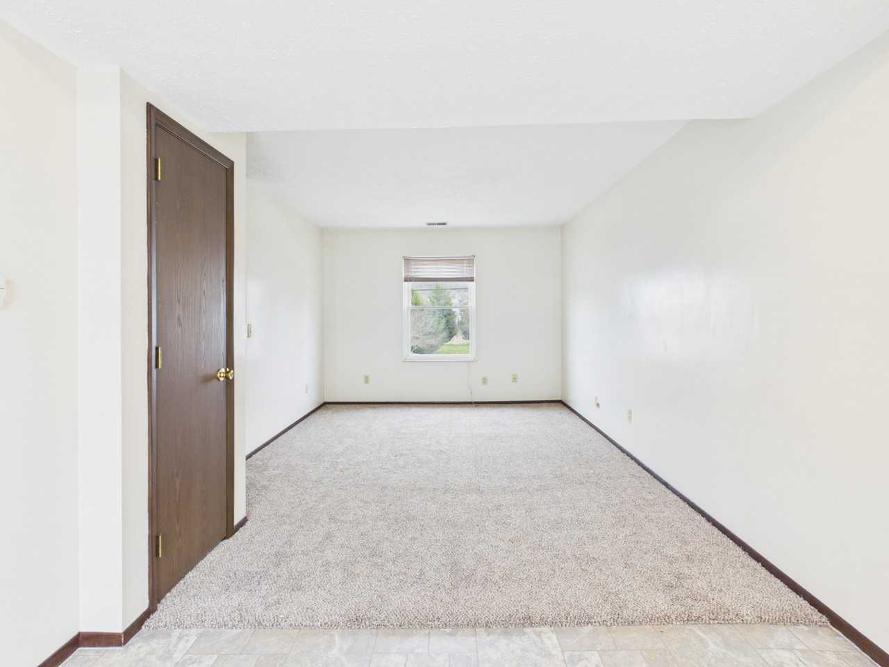 534 Martin Ave - Photo 4 of 18