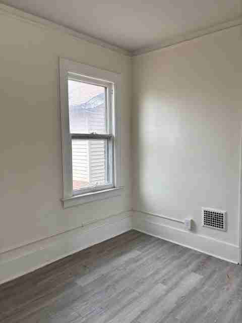 2285 Cortland St #1 - Photo 4 of 36