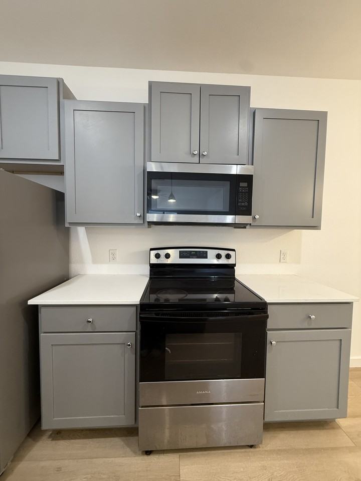 5708 Kemper St #1 - Photo 6 of 17