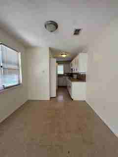 1610 28th St #A - Photo 5 of 12