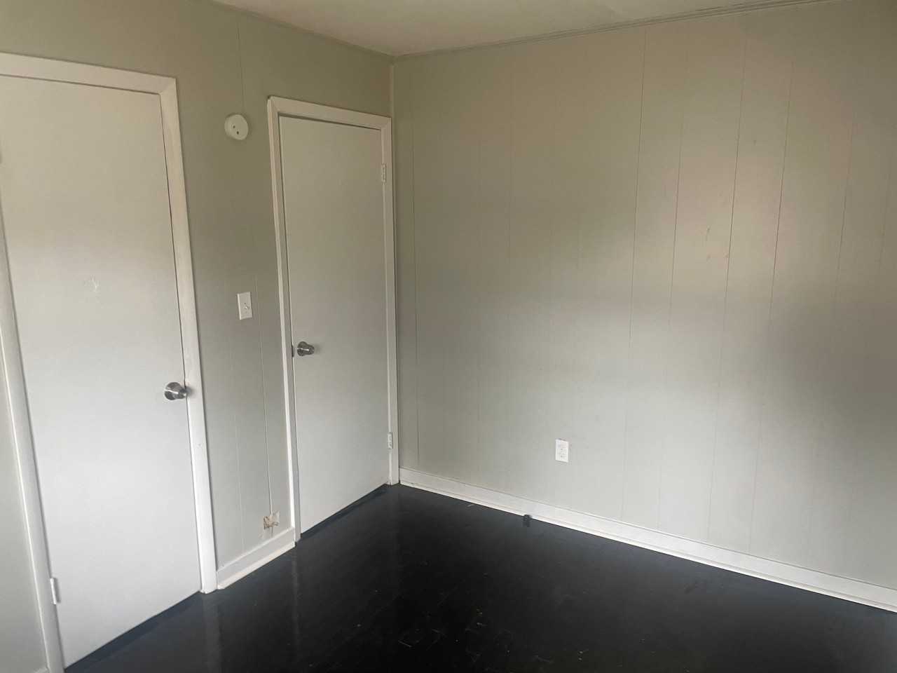 2934 Randolph St #1 - Photo 3 of 5