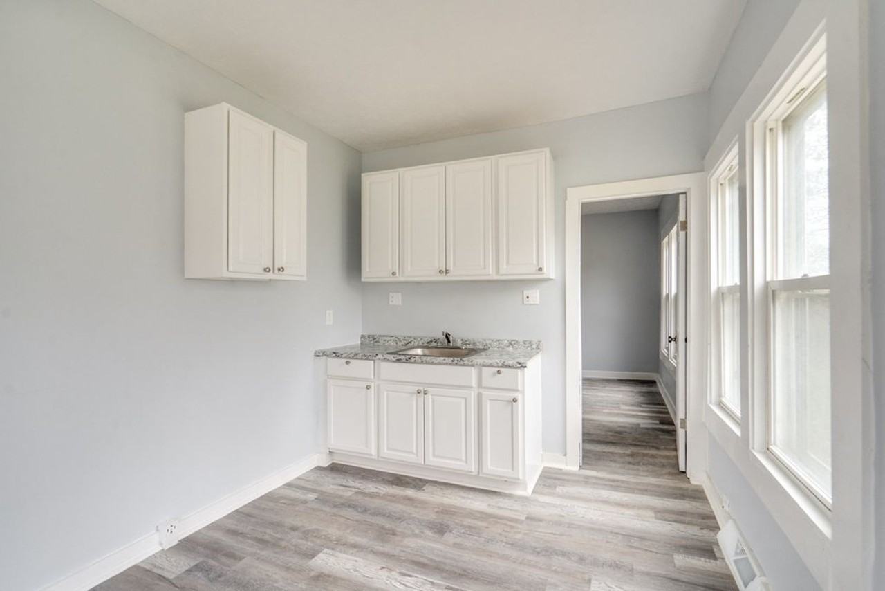 614 Madison - Photo 3 of 23