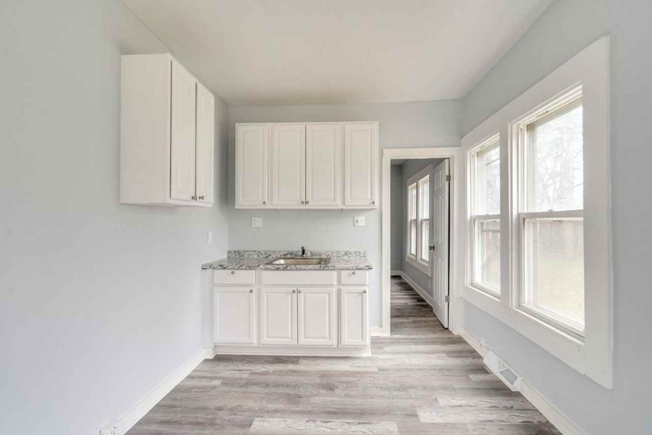 614 Madison - Photo 4 of 23