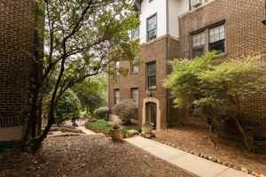 featured image of 2525 Highland Ave S