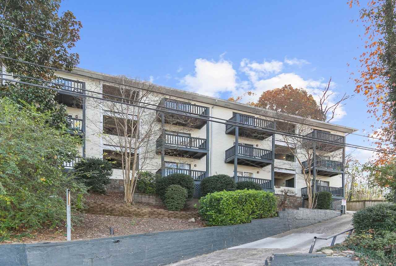 Signal Hill - Photo 2 of 4