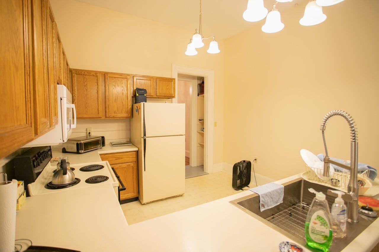 47 Main St #11 - Photo 4 of 20